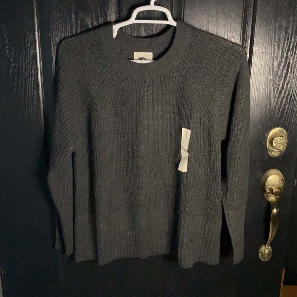 Universal Thread Charcoal Pull Over Sweater
